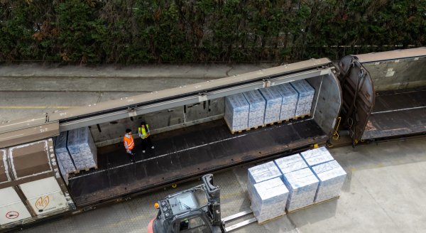 Loading train in Modena