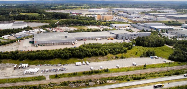 Oversiktsbilde av Vestby terminal og kontorfløy